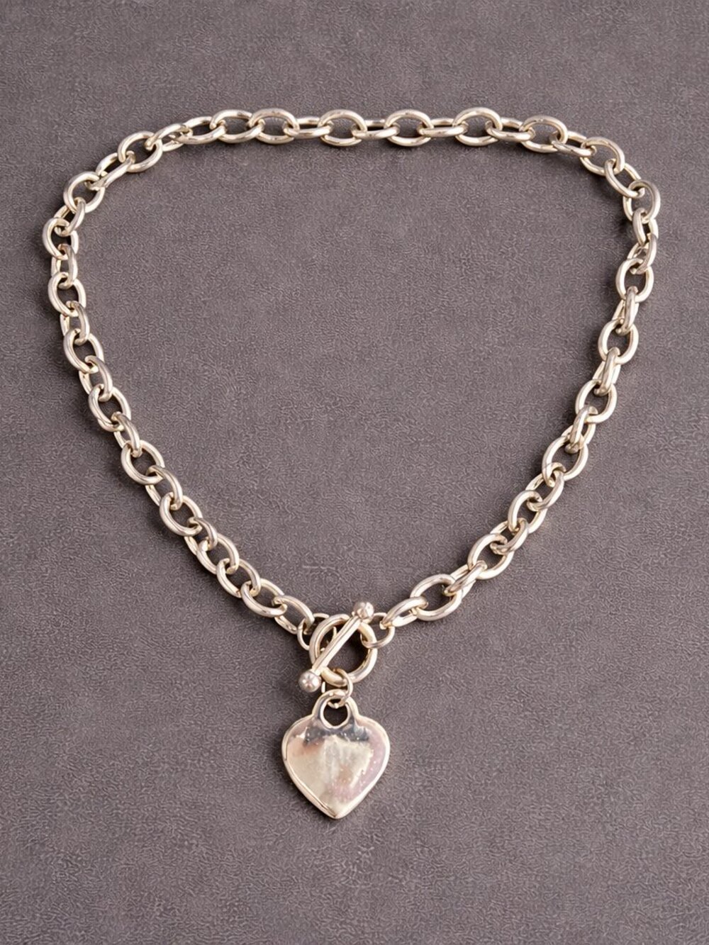 T-Bar Front Clasp Heart Choker Chain
